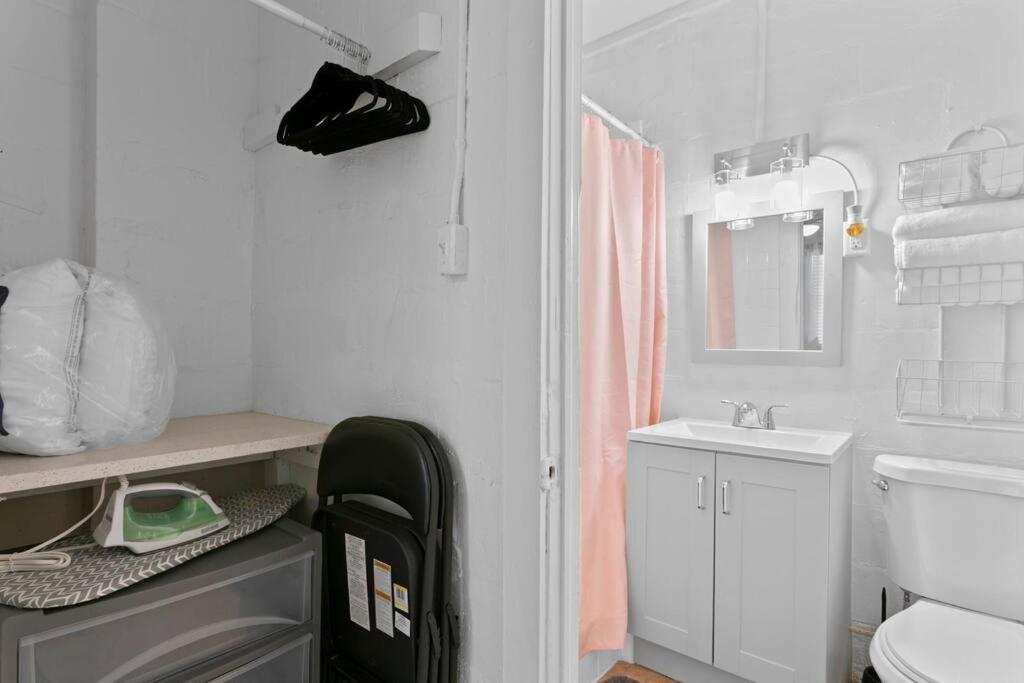 The Pink Oasis Waterfront 1 Bed Apt Apartment Tampa Ngoại thất bức ảnh